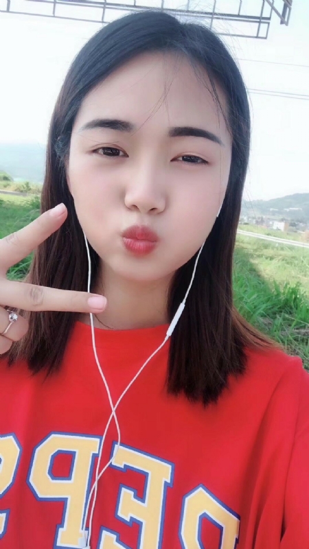 深拥必定温暖的第一张照片--南宁红颜知己交友网